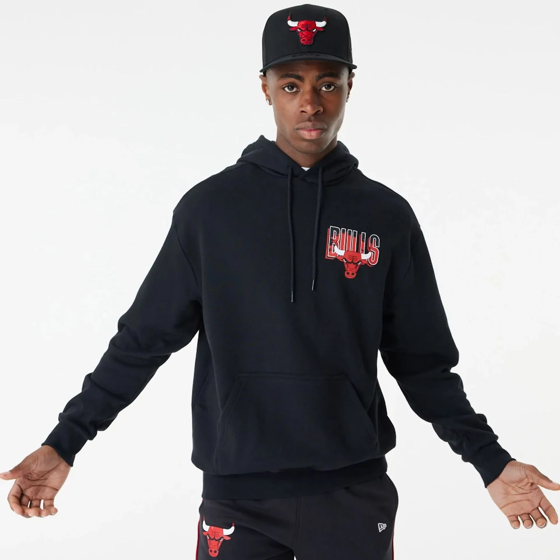 Chicago Bulls Skyline Graphic Black Oversized Hoodie