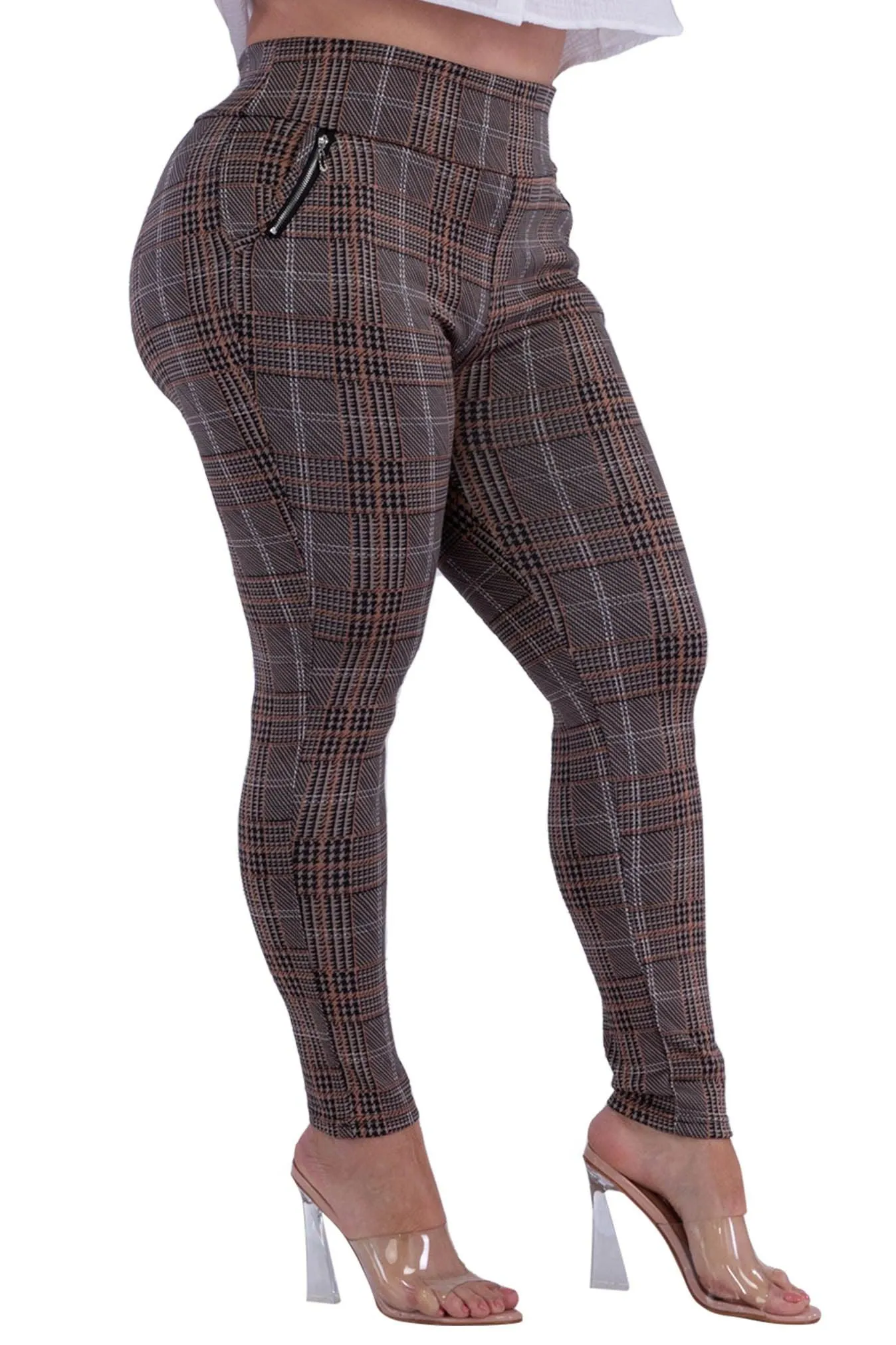 Plus Size Treggings With Zipper Pocket Trim - Black & Khaki Plaid