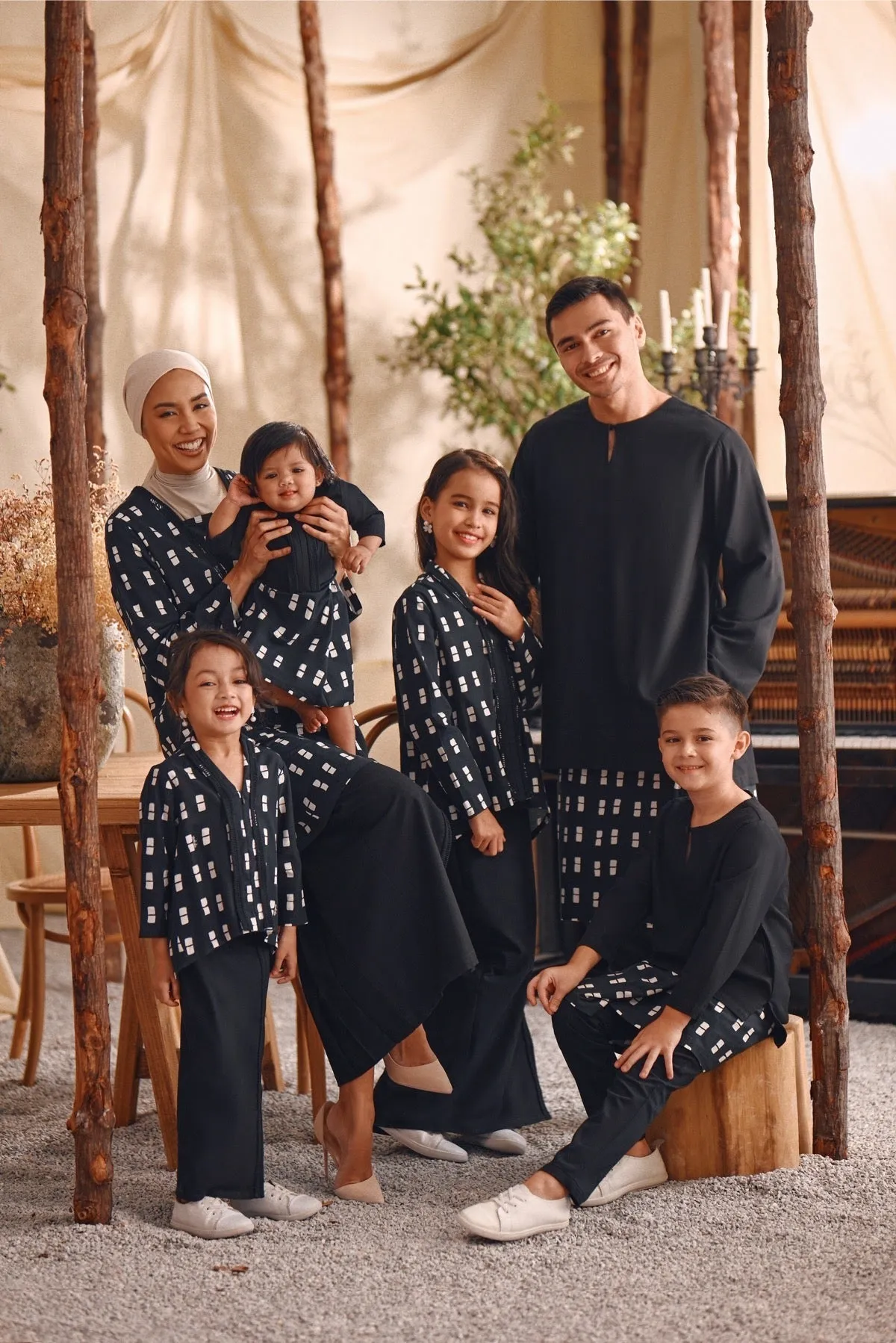 The Bayu Men Kurta - Black