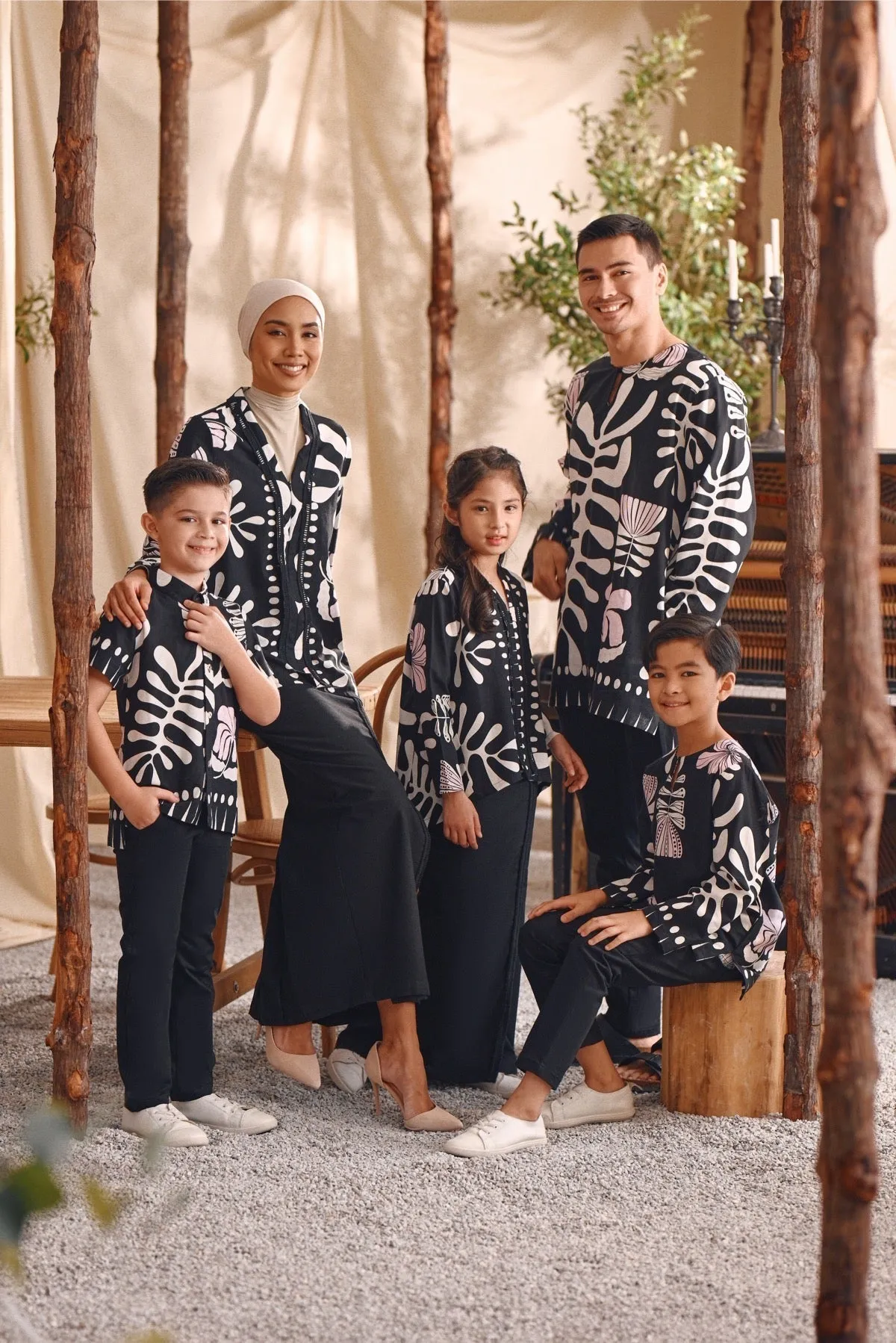 The Bayu Women Kebaya Top - Wild