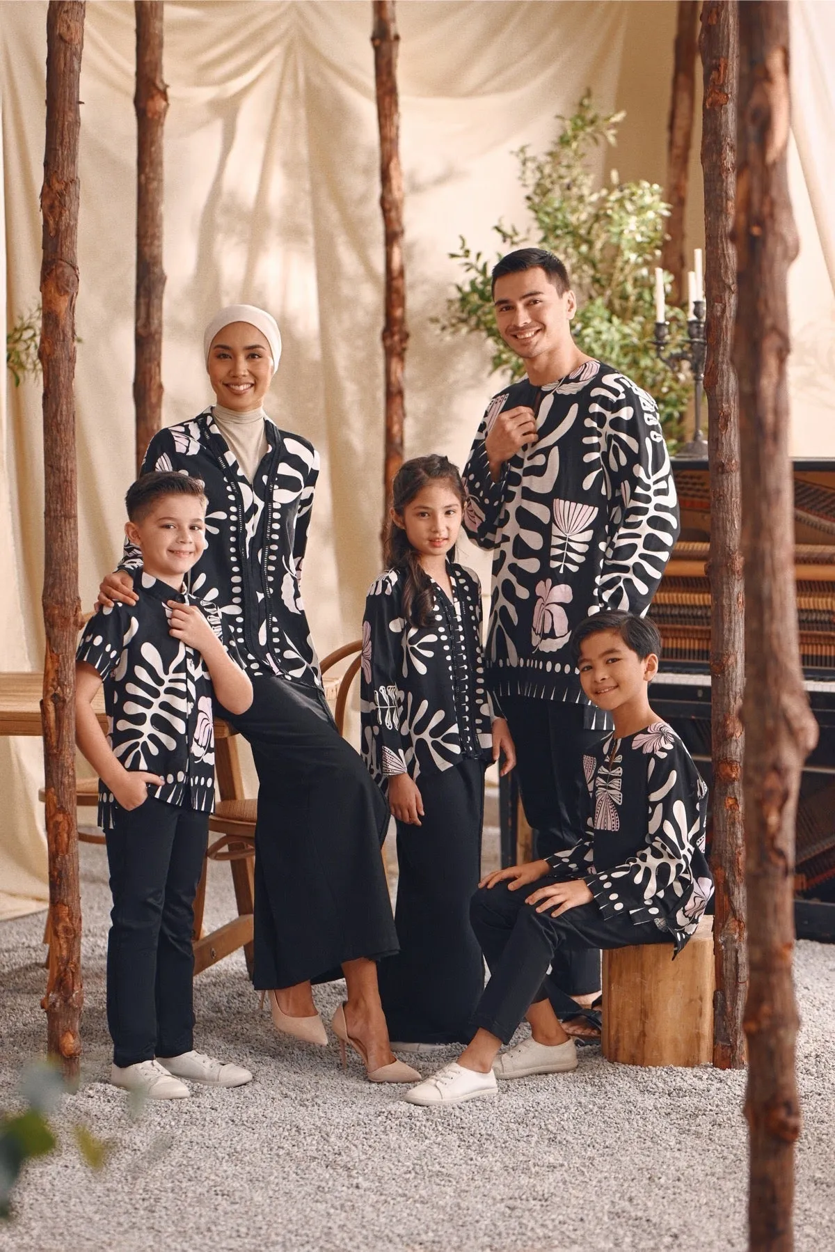 The Bayu Women Kebaya Top - Wild