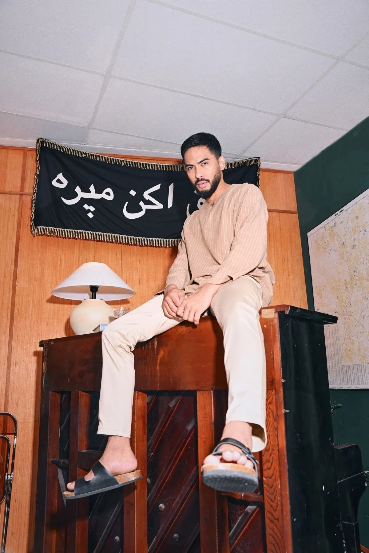 The Congkak Men Kurta - Khaki Stripe